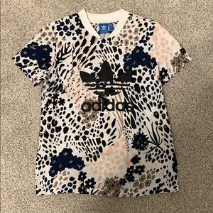 Adidas T-shirt